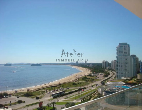 Venta De Apartamento Dos Dormitorios, Torre De Alta Gama, Vista A Playa Mansa