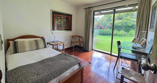 Linda Casa Con Gran Terreno De 900 Mt2/colegio Newland