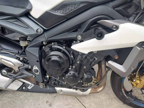 Imagem 9 de 15 de Triumph Street Triple 675