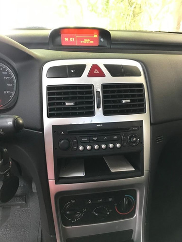 Peugeot 5p 1.6 Xs (ln) Hatchback