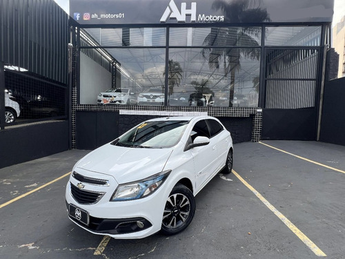 Chevrolet Onix HATCH LTZ 1.4 8V FlexPower 5p Mec.