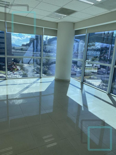 Imagen 19 de 24 de Oficina - Zona Valle Oriente Sur