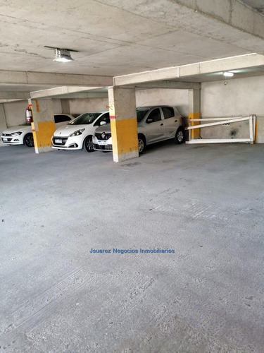 Imagen 11 de 13 de J.s Parking En Ciudad Vieja Cw149252
