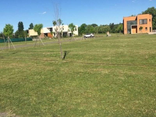 Imagen 2 de 10 de Lote En Venta Con Vista A Espacio Verde, Campo Grande, Pilar