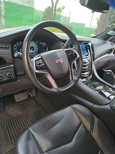 Cadillac Escalade 6.2 Plinum 4x4 At