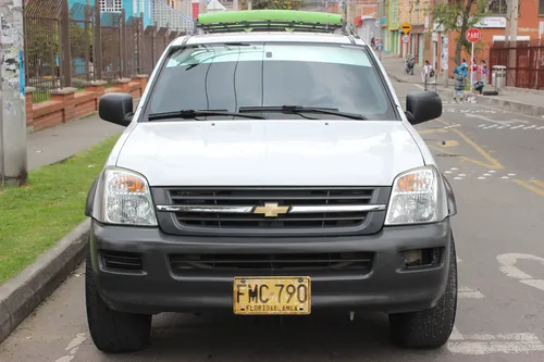 Chevrolet Dmax Modelo 2008 Con Capacete Excelente Estado
