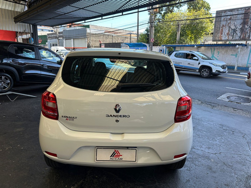 Renault Sandero 1.0 AUTHENTIQUE 16V FLEX 4P MANUAL