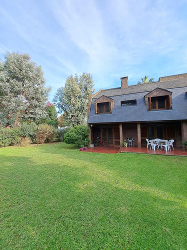 Venta Casa Country San Carlos 250 M2