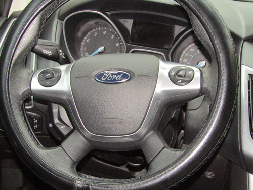 Ford Focus 2.0 Titanium At