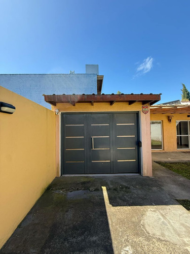 Venta - Propiedad 5 Ambientes Con Quincho Y Garaje
