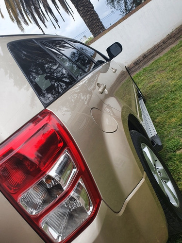 Suzuki Grand Vitara 2.4 Jiii 2011