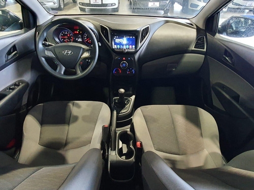 Imagem 8 de 14 de Hyundai Hb20s Comfort 1.0 Flex 12v Mec.