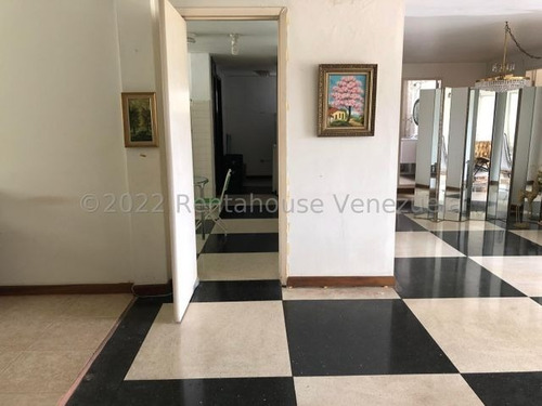 Imagen 7 de 13 de Casa Con Mucho Potencial Para Remodelar En Cumbres De Curumo Caracas 22-24516