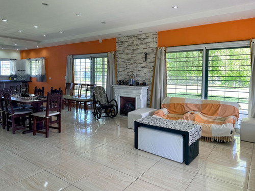Quinta En Venta En Viejos Ombues