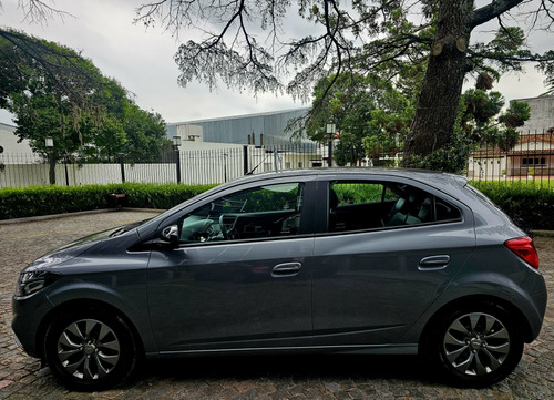 Chevrolet Onix Black 1.4 Mt C/ G N C 2023 30.000km Fcio T/us