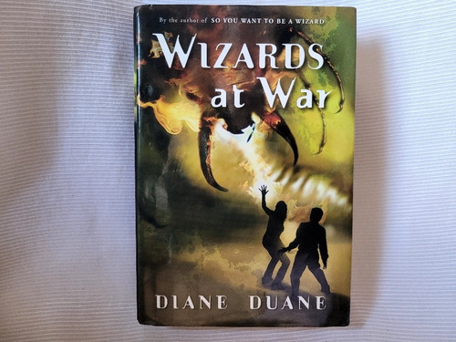 Wizards At War Diane Duane Harcourt Childrens Books Ingles