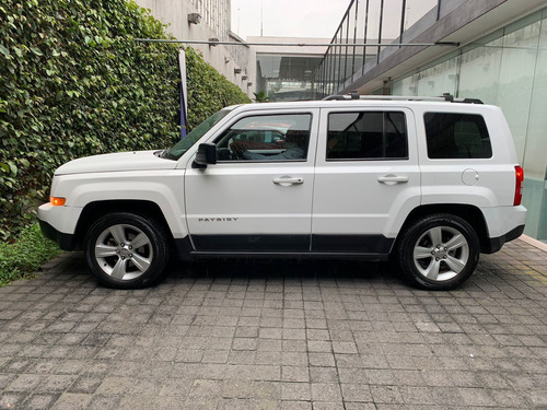 Imagen 2 de 15 de Jeep Patriot 2015 2.4 Latitud 4x2 Cvt