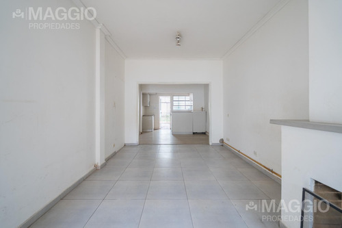 Casa 4 Ambientes En Alquiler Ramos Mejia