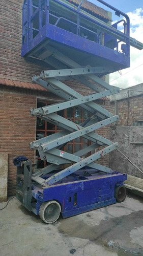 Imagen 8 de 10 de Alquiler Plataforma Elevadora Tijera