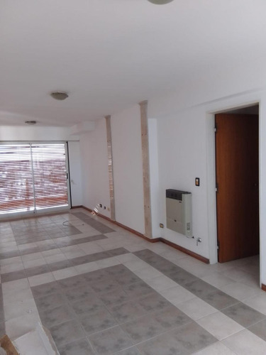 Departamento En Venta - 3 Dormitorios 2 Baños - Cochera - 400mts2 - Villa María, Córdoba
