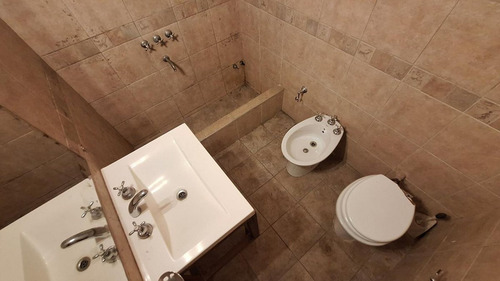 Venta Casa A Reciclar 2 Dormi Cochera Arroyito