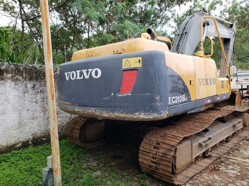 Escavadeira Volvo Ec 210 Ano 2010 Horímetro 5.680