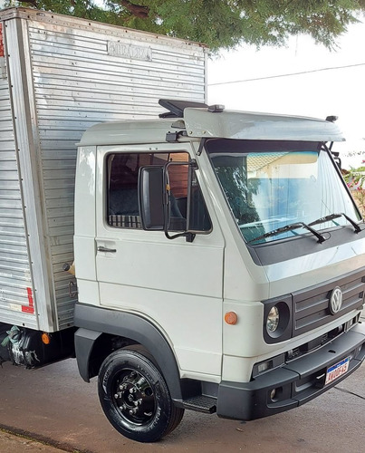 Imagem 2 de 4 de Volkswagen 5.150