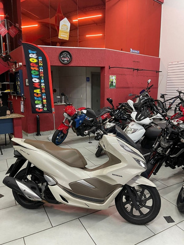Imagem 1 de 8 de Honda Pcx Dlx Abs 2019