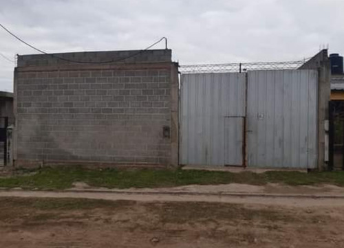 Imagen 3 de 6 de Se Vende Galpón En Barrio Alto Mieres
