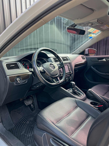 Volkswagen Vento 1.4 Highline 150cv At