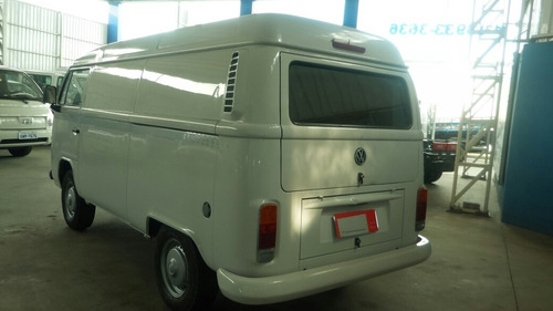 Volkswagen Kombi 1.4 Furgão