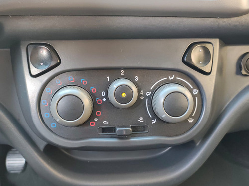 Fiat Fiorino 1.4 MPI FURGÃO HARD WORKING 8V FLEX 2P MANUAL