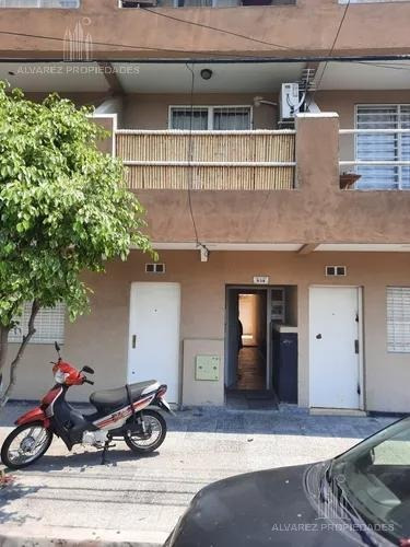 Imagen 2 de 11 de Departamento 2 Ambientes Venta Ramos Mejía