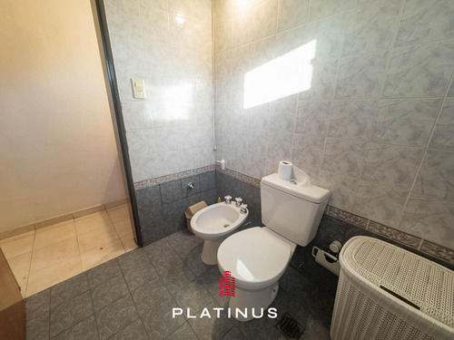 Casa En Venta En Barrio Juan B. Justo De 3 Dormitorios Apta Crédito