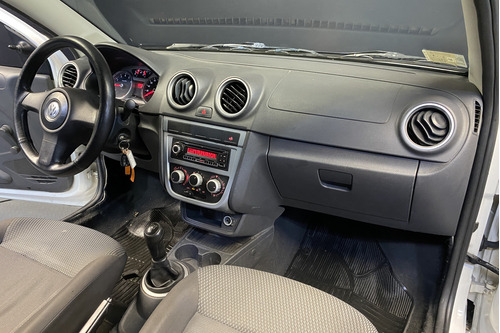 Volkswagen Saveiro 1.6 Cs 101cv Ps+aa