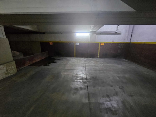 Imagen 3 de 12 de Cochera Fija En Venta Centro