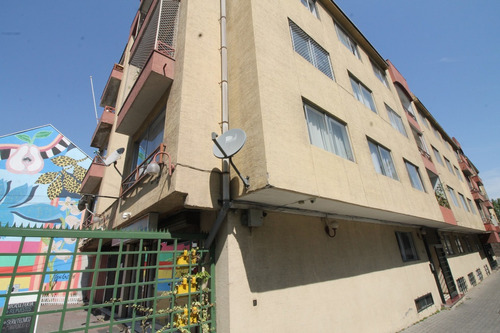 Barrio Italia Edificio Solido Con Estacionamiento