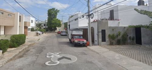Casa En Venta De Remate Bancario C. 58 Montejo, 97127 Mérida, Yucatán. -jcbb2