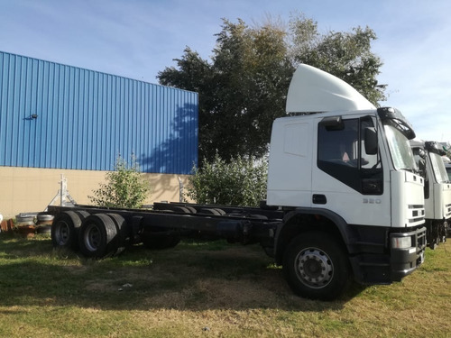 Iveco 450e 32t Rígido 4x2