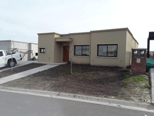 Imagen 1 de 15 de Susana Aravena Propiedades-excelente Casa En Venta