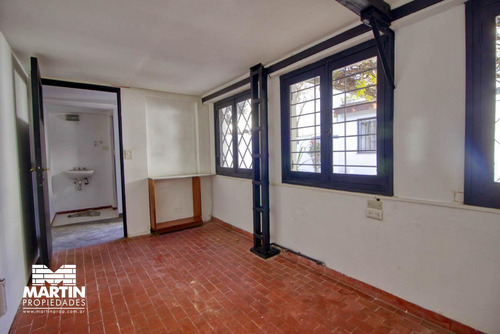 Casa Ph En Venta En Olivos 3 Ambientes, Con Cochera, Jardín Y Galpón. 170 M2 Cub.