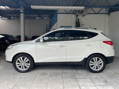 Imagem 4 de 9 de Hyundai Ix35 2.0 Flex Gls 2wd Automática 2015