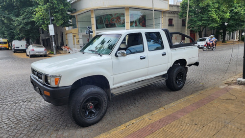 Toyota Hilux 2.8 D/cab 4x4 D