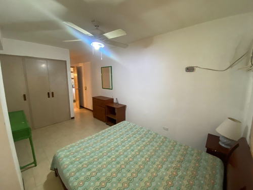 Imagen 8 de 16 de Apartamento En Alquiler Playa Grande . Mls #23-11527. Yolanda Goncalves