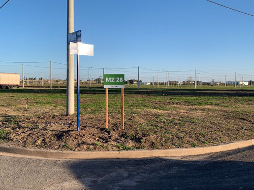 Venta En Ecopueblo, Lote Con Entrega Inmediata De 300 M2.