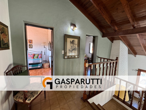 Casa En Venta En Aranjuez Country Club, 4 Dorm. Con Pileta!
