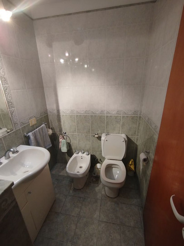 Venta De Casa Estilo Quinta En City Bell En La Plata