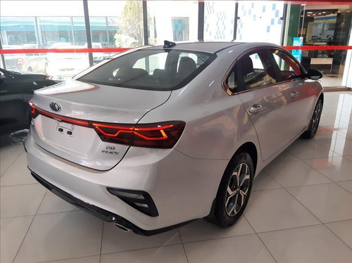 Imagem 3 de 8 de Kia Cerato 2.0 Sx 16v Flex 4p Automático
