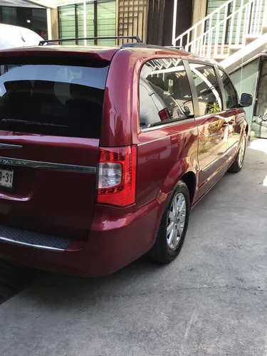 Chrysler Town & Country 3.6 Limited Mt