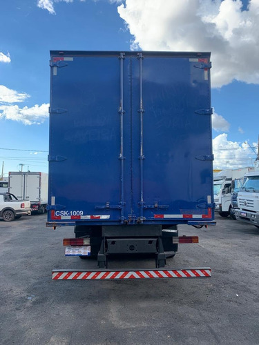 Baú De 9 Metros Por 2,70 De Altura Para Truck 08/08